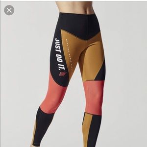 Nike Power Tights Icon Clash Collection
